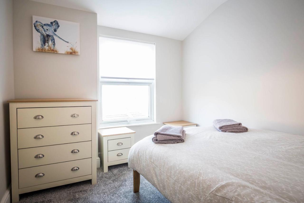 Spacious, Modern 4 Bed House Close To City Centre 切斯特 外观 照片